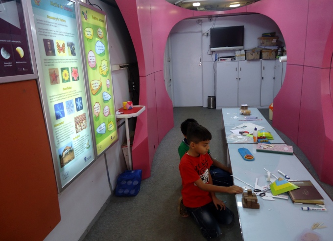 Children entertaining themselves in kids' zone on the Climate Special (Image by Juhi Chaudhary)