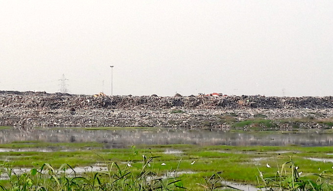One of the two municipal solid waste dumps for Chennai is located within the Pallikaranai marsh in Perungudi (Photo by S. Gopikrishna Warrier)